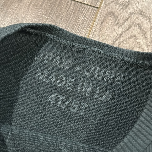 Jean + June kids snow day sweatshirt 4/5 - Picture 3 of 3